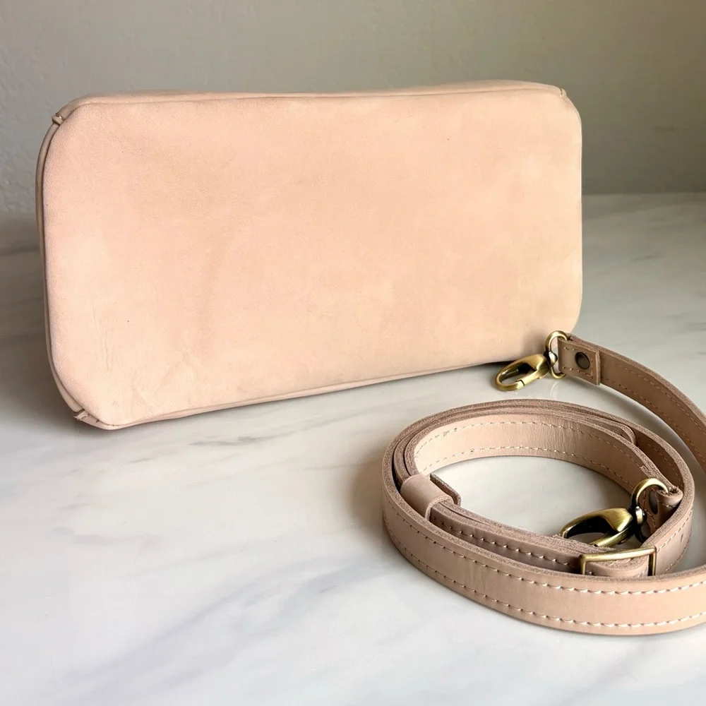 Portland Leather Goods Butterfly in Dragon ๐ Bone - Picture 6 of 16